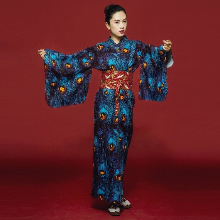Quimono japonês para mulheres - penas de pavão