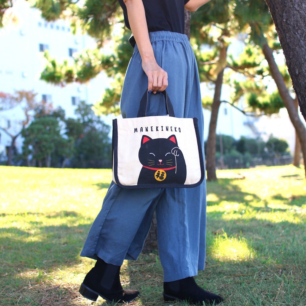 Lancheira Maneki Neko Preta