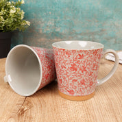Caneca de cerâmica vermelha japonesa